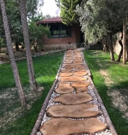 בית חווה Secret Paradise *
